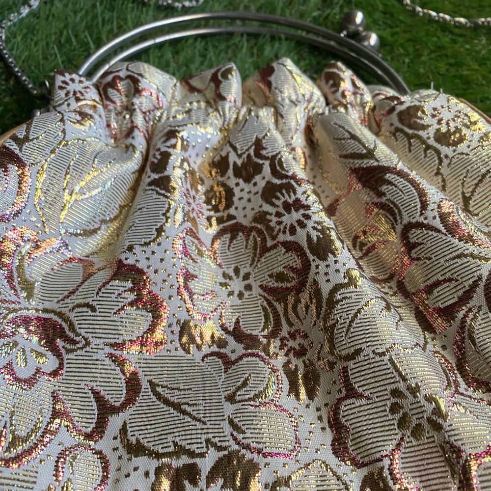 Floral Purse - Picture 3 of 14